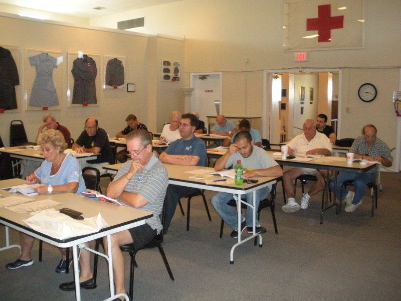 Red Cross Class 10-10-09 005.jpg